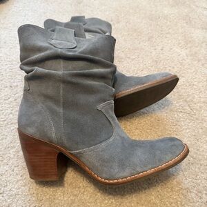 Matisse gray suede heeled bootie